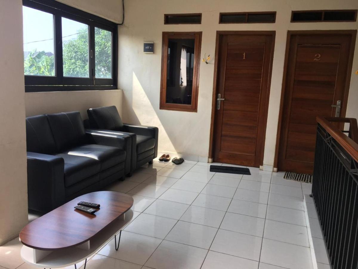 Vanila Kost Jatiwarna - Women Only Pondokmelati Dış mekan fotoğraf